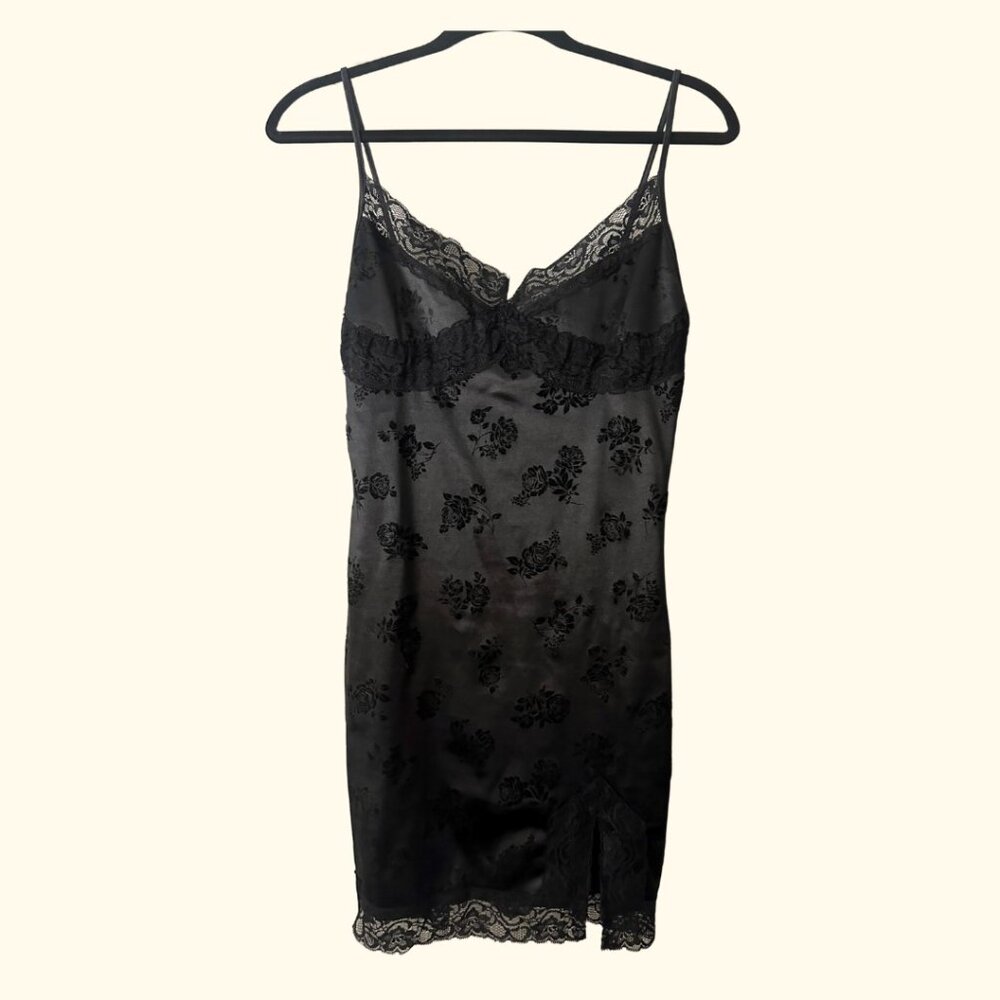 Black Motel Rocks Lace Mini Dress - size medium